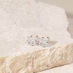 Kit-de-brincos-quadrados-zirconias-brancas-6mm-8mm-banho-de-ouro-18k