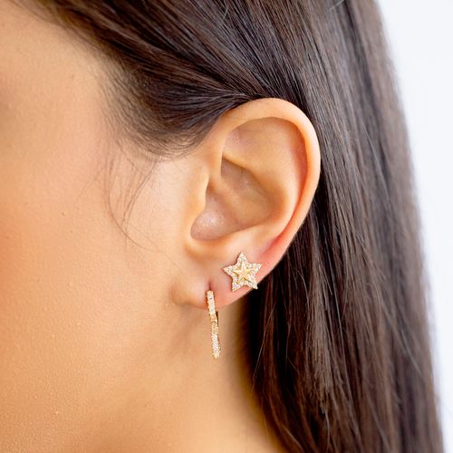 Brinco estrela zircônia branca banho de ouro 18k