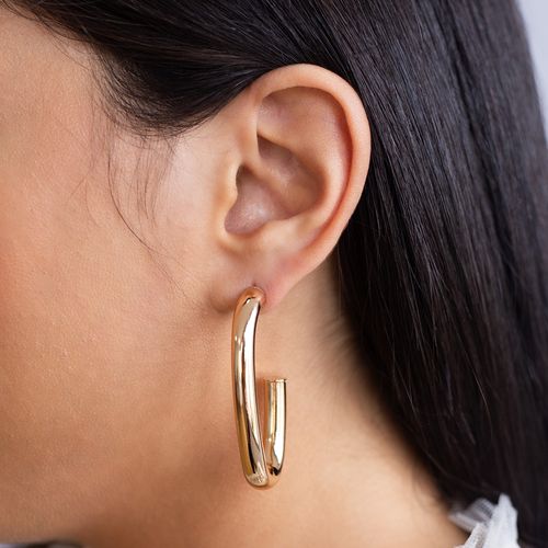 Brinco argola lisa tubo oval 6mm banho de ouro 18k