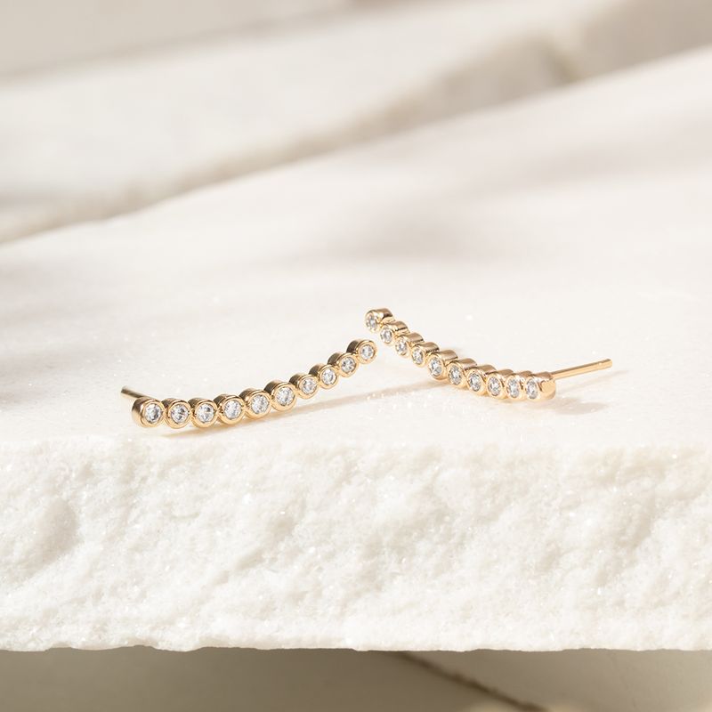 Brinco-ear-cuff-bolinhas-zirconia-branca-banho-de-ouro-18k