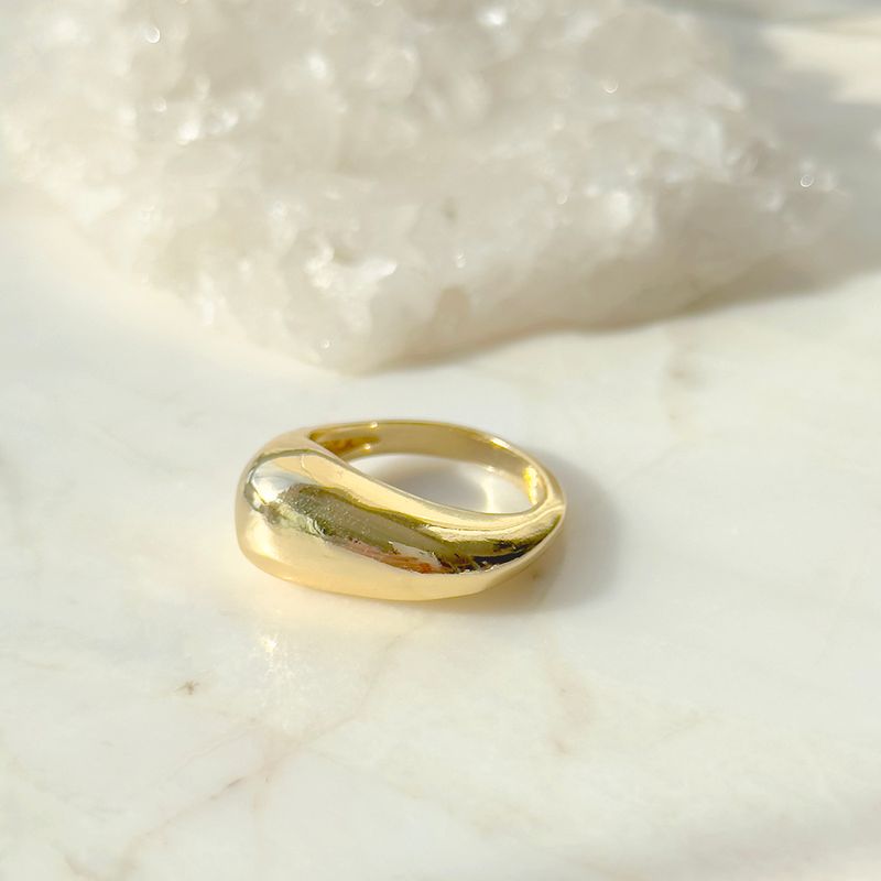 Anel-liso-bastao-banho-de-ouro-18k