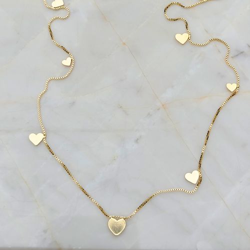 Colar liso inteiro corações pendurados 75cm banho de ouro 18k