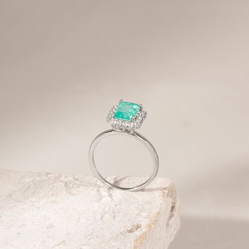 Anel fusion turmalina retangular cravejado em garras aro22
