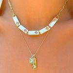 Colar-pingentes-medalhas-com-coroas-cristal-paraiba-45-cm-banho-de-ouro-18k