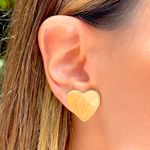 Brinco-coracao-cheio-liso-banho-de-ouro-18k-