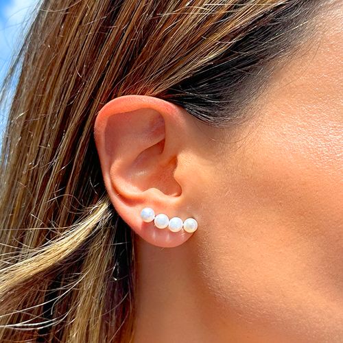 Brinco ear cuff pérola shell banho de ródio branco