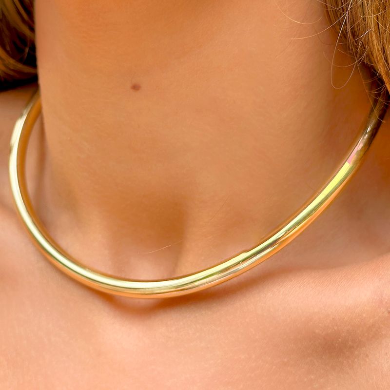 Gargantilha-lisa-tubular-6-mm-banho-de-ouro-18k