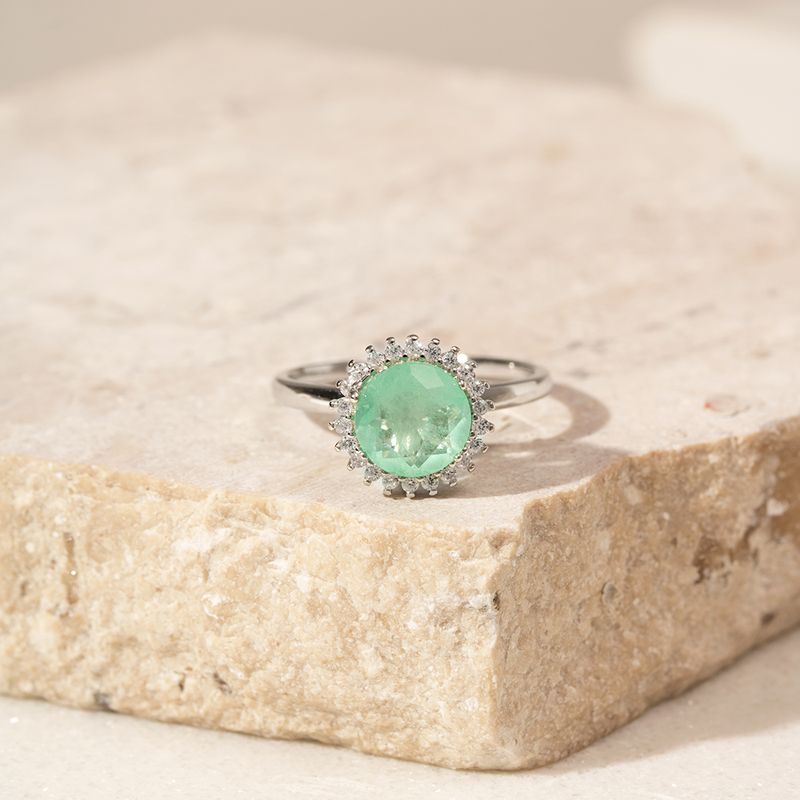 Anel-fusion-esmeralda-colmbiana-com-cravacao-em-garras-prata-925-