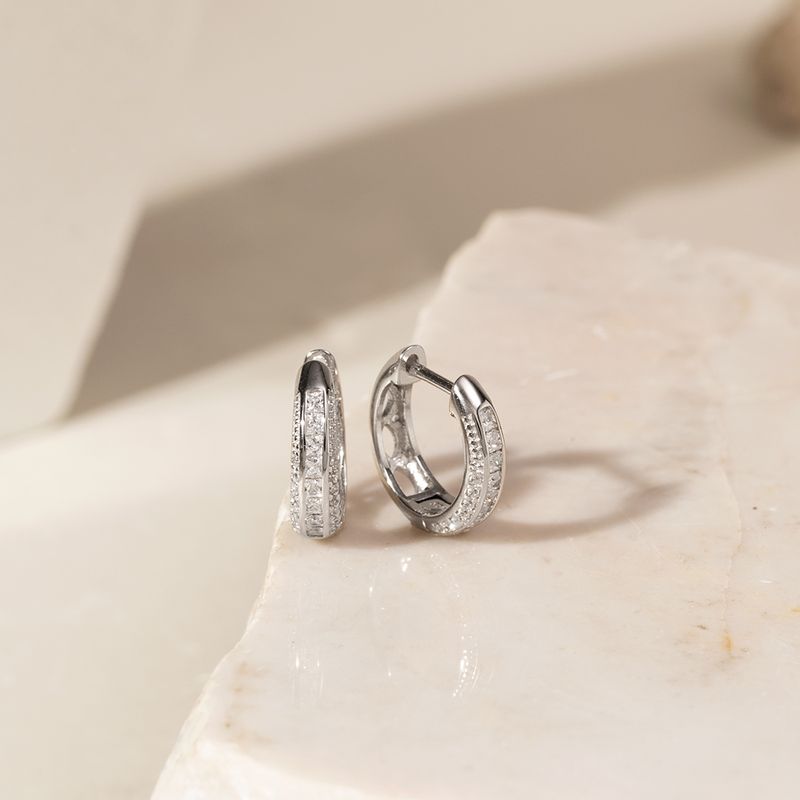 Brinco-argola-3-linhas-zirconias-brancas-prata-925