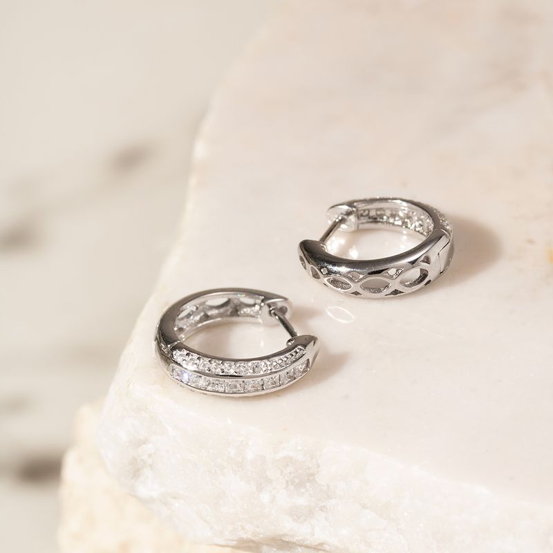 Brinco-argola-3-linhas-zirconias-brancas-prata-925