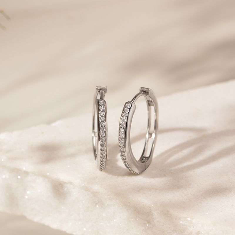 Brinco-de-argola-25mm-linha-zirconias-brancas-prata-925