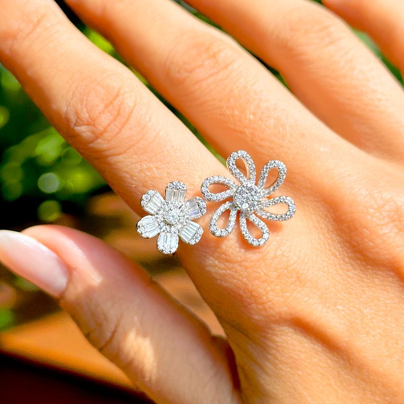 Anel-encontro-flores-zirconias-brancas-banho-de-rodio-branco