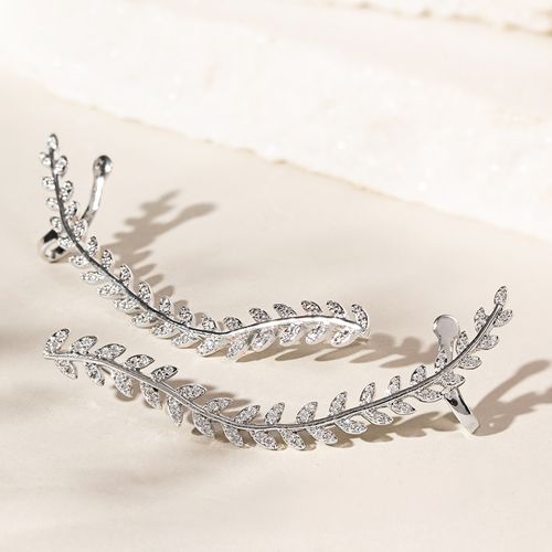 Brinco ear cuff linha era zircônia branca banho de ródio branco