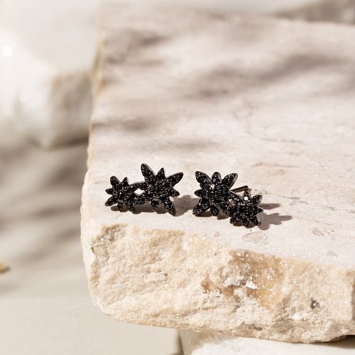 Brinco Ear Cuff Estrelas Zircônia Negra Banho de Ródio Negro