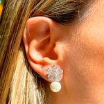 Brinco-cristal-morganita-zirconia-branca-perola-flor-esqueleto-versatil-banhado-a-rodio-branco