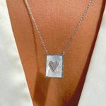 Colar-escapuario-madre-perola-jesus-e-amor-cravejado-banhado-a-rodio-branco-