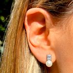 Brinco-cristal-topazio-azul-com-perola-em-prata-925
