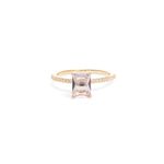 Anel-trio-solitario-cristal-tanzanita-topo-retangular-e-2-aparadores-cravejados-zirconias-brancas-banho-de-ouro-18k