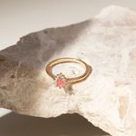 Anel-gotinha-rubi-borda-cravejada-banhado-a-ouro-18k