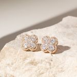 Brinco-trevo-brilhante-zirconias-brancas-ouro-18k
