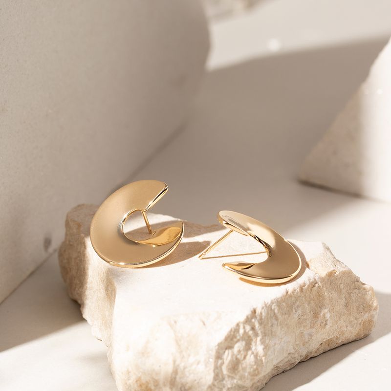 Brinco-Liso-Disco-C-Banho-de-Ouro-18k