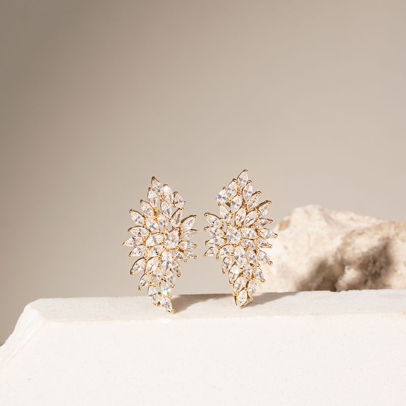 Brinco-Ear-Cuff-Asa-Zirconia-Branca-Banho-de-Ouro-18k-