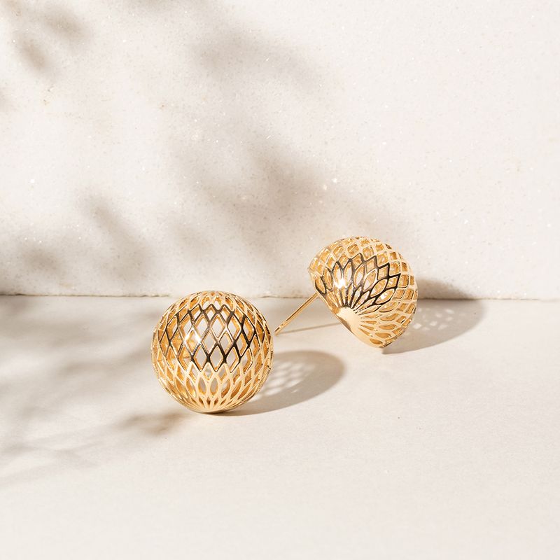Brinco-Liso-Cesta-em-Globo-Banho-de-Ouro-18k