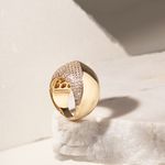 Anel-Lombada-Meio-a-Meio-Cravejado-com-Zirconia-Branca-Banho-de-Ouro-18k