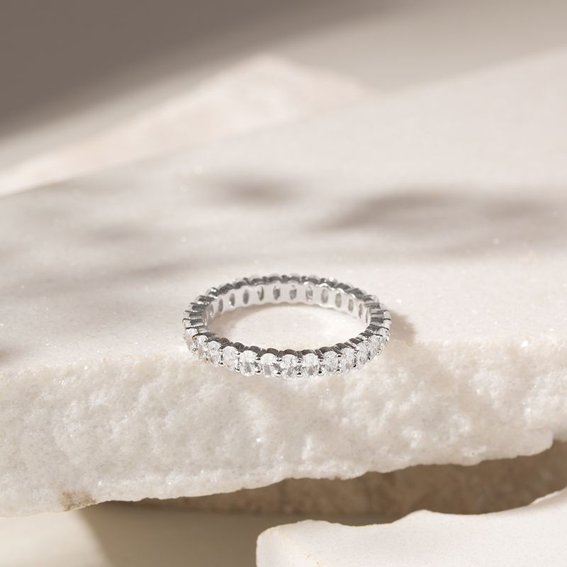 Anel-Alianca-Inteira-Zirconia-Branca-Oval-Prata-925-