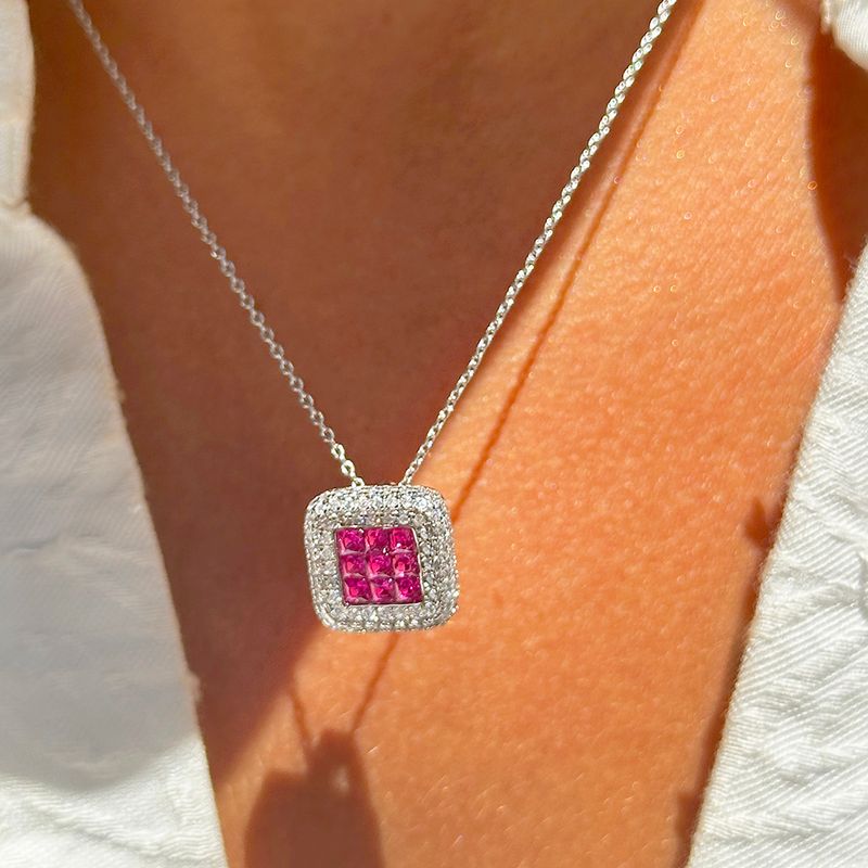 Colar-Cristal-Turmalina-Rosa-Moldura-com-Cravacao-Invisivel-de-Zirconias-Brancas-Banho-de-Rodio-Branco-50cm