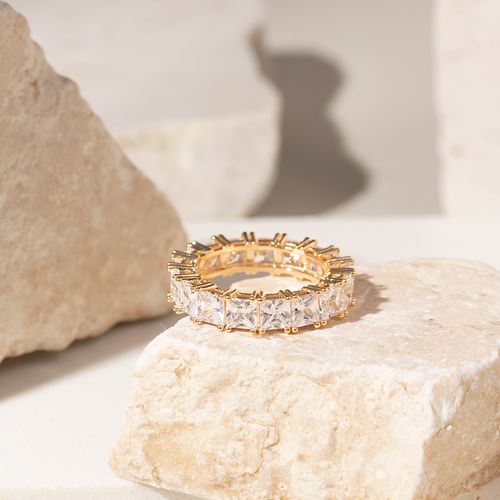 Anel Cravejado Zircônias Brancas Banho de Ouro 18k