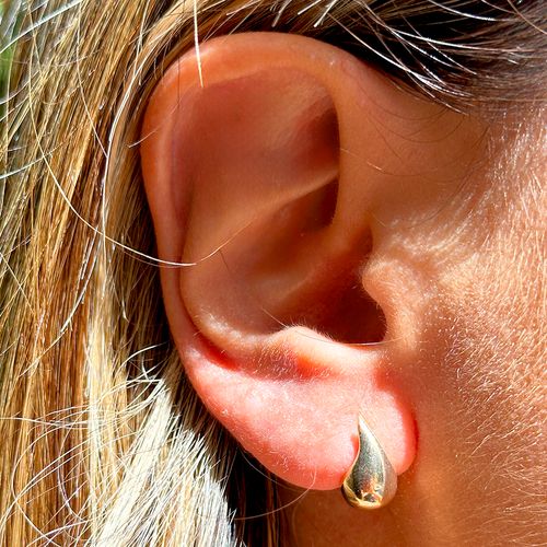 Brinco Gota em Cesto 10mm Banho de Ouro 18k