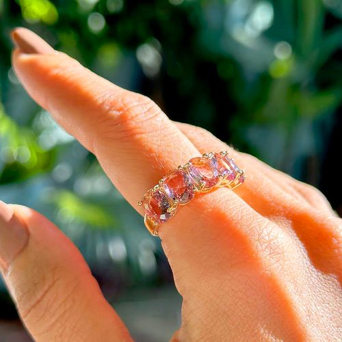 Anel Meia Aliança com 5 Pedras Cristal Rodolita Banho de Ouro 18k