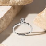Anel-Solitario-Florzinha-Zirconia-Branca-Cravacao-Pave---Prata-925-