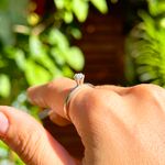 Anel-Solitario-Florzinha-Zirconia-Branca-Cravacao-Pave---Prata-925
