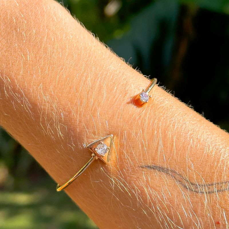 Bracelete-Trianculo-com-Zirconia-Branca-Banho-de-Ouro-18k