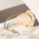 Bracelete-Trianculo-com-Zirconia-Branca-Banho-de-Ouro-18k