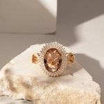 Anel-Maxi-Oval-Cristal-Rodolita-com-Zirconias-Brancas---Banho-de-Ouro-18k