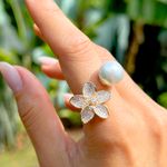 Anel-Perola-Shell-e-Botao-de-Flor-Aro-Aberto---Banho-de-Ouro-18k
