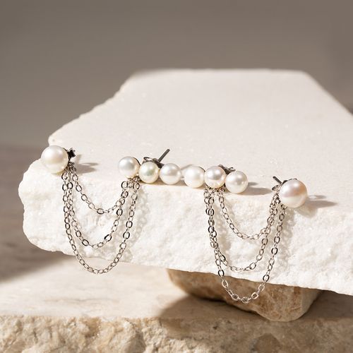 Brinco Ear Chain Versátil Pérolas de Água Doce e Fios - Prata 925