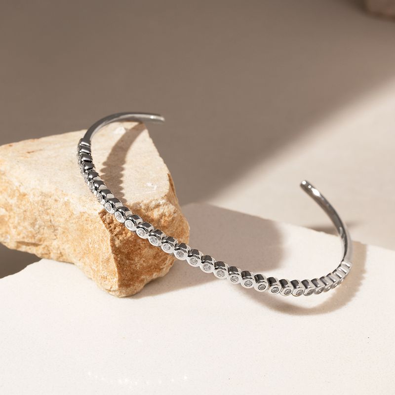 Bracelete-Reto-Bolinhas-com-Zirconias-Brancas---Prata-925-