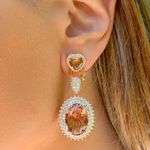 Brinco-Maxi-Oval-Cristal-Rodolita-com-Zirconias-Brancas---Banho-de-Ouro-18k-