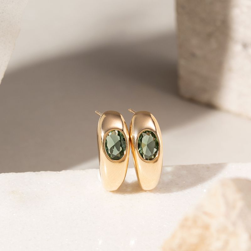 Brinco-Meia-Argola-com-Cristal-Berilo-Oval-Cravacao-Inglesa---Banho-de-Ouro-18k