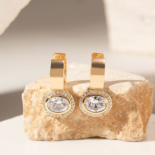 Brinco Argola Click Zircônia Branca Oval Cravejado - Banho de Ouro 18k