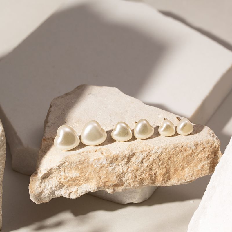 Kit-de-Brincos-Coracao-em-Perolas-Coreanas-3-pecas-6.5mm-8mm-10mm---Banho-de-Ouro-18k
