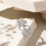 Anel-Flor-5-Petalas-Cravejadas-com-Zirconia-Branca-em-Navetes---Prata-925-