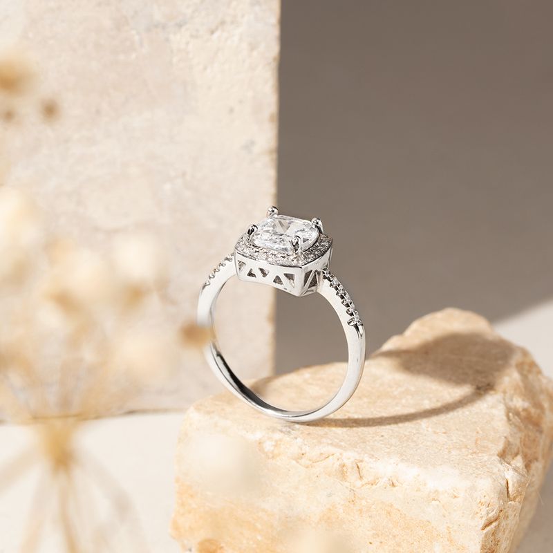 Anel-Zirconia-Branca-Quadrada-com-Borda-Cravejada---Prata-925-