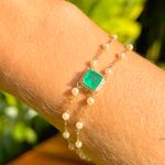 Pulseira-Fusion-Esmeralda-Quadrado-com-Fio-de-Perolas-Barrocas---18cm---Banho-de-Ouro-18k