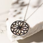 Colar-Mandala-de-Zirconias-Negras-em-Madreperola---50cm---Banho-em-Rodio-Branco-