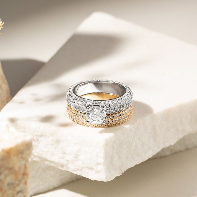 Anel-Solitario-Zirconia-branca---Aparador-Cravejado---Banho-de-Ouro-18k-e-Banho-de-Rodio-Branco